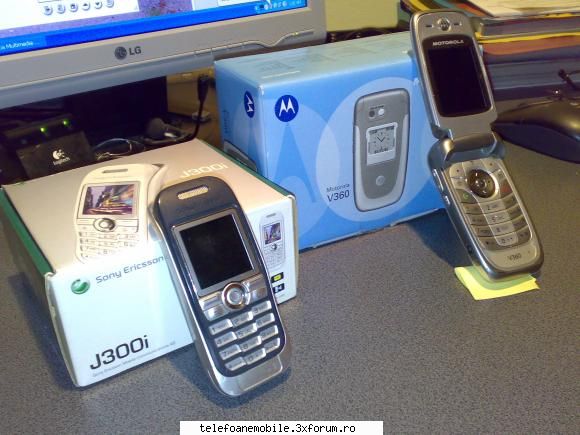 motorola v 360 ,argintiu ca nou , putin folosit la cutie ...acte = 160 ron    &   sony ericsson